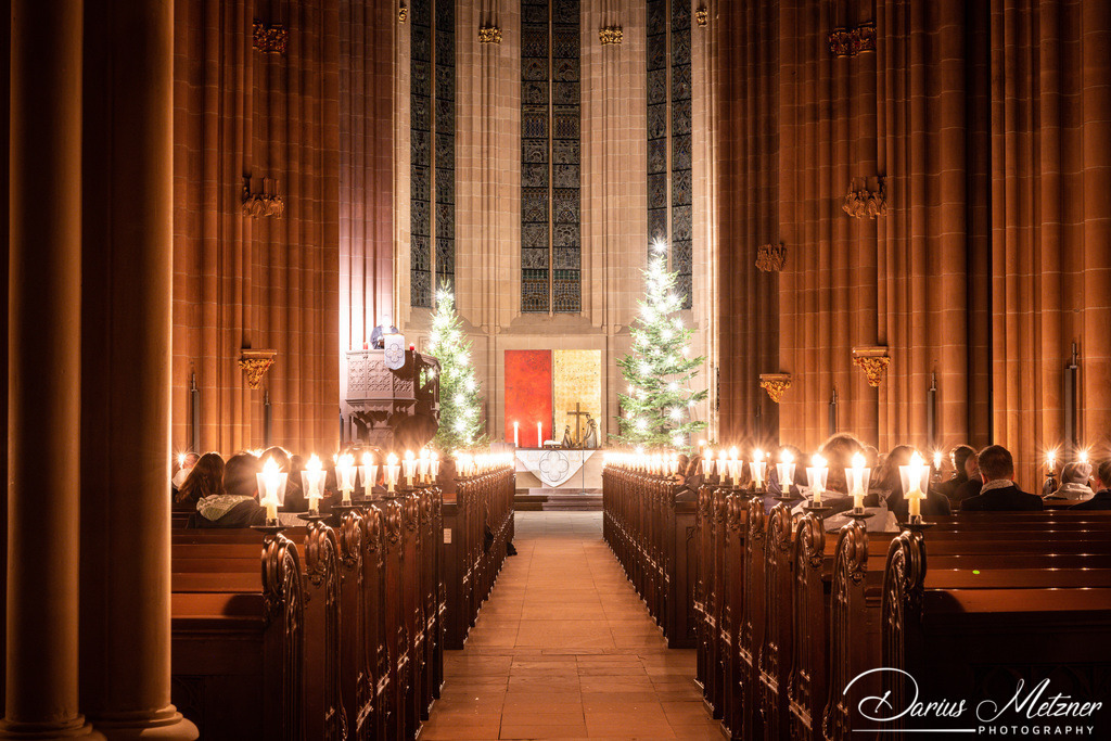 Christmette in der Katharinenkirche in Oppenheim | Christmette in der Katharinenkirche in Oppenheim. Mit unzähligen Kerzen, welche eine wundervolle, weihnachtliche Stimmung verbreiten.