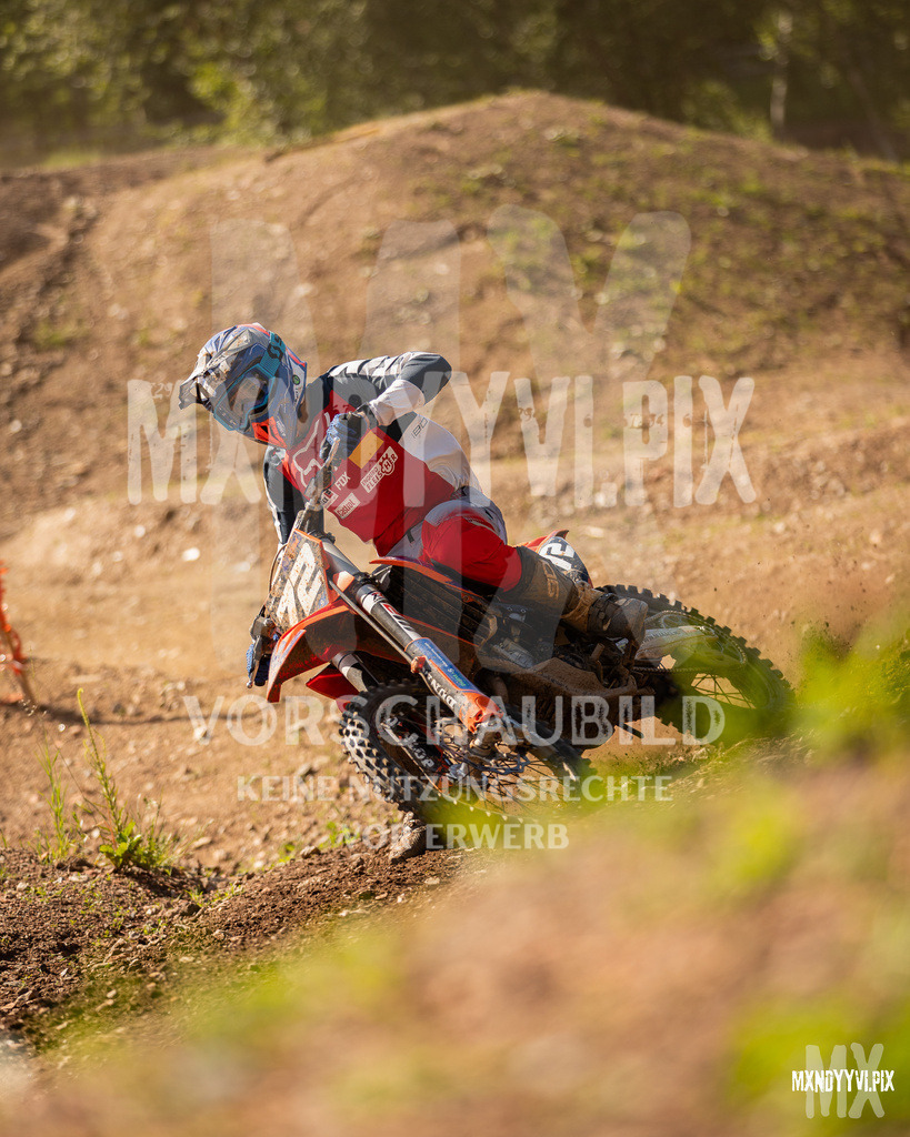 866A0933 | mxndyyvipix