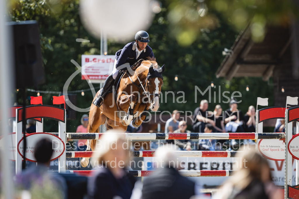 230826_Delbrueck_M2-Spr-819 | Deine schönsten Turniermomente als professionelle Fotos! Entdecke hochwertige Pferdesport-Fotografie im Online-Shop. Jetzt Fotos finden & bestellen!