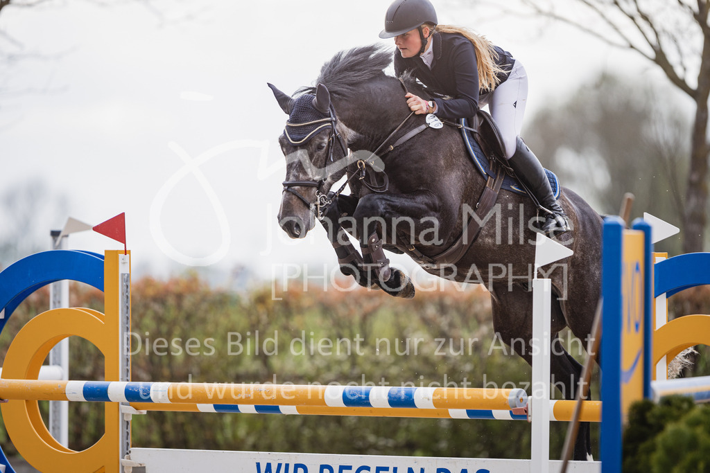 230426_HofSosath_Stil-L-563 | Deine schönsten Turniermomente als professionelle Fotos! Entdecke hochwertige Pferdesport-Fotografie im Online-Shop. Jetzt Fotos finden & bestellen!