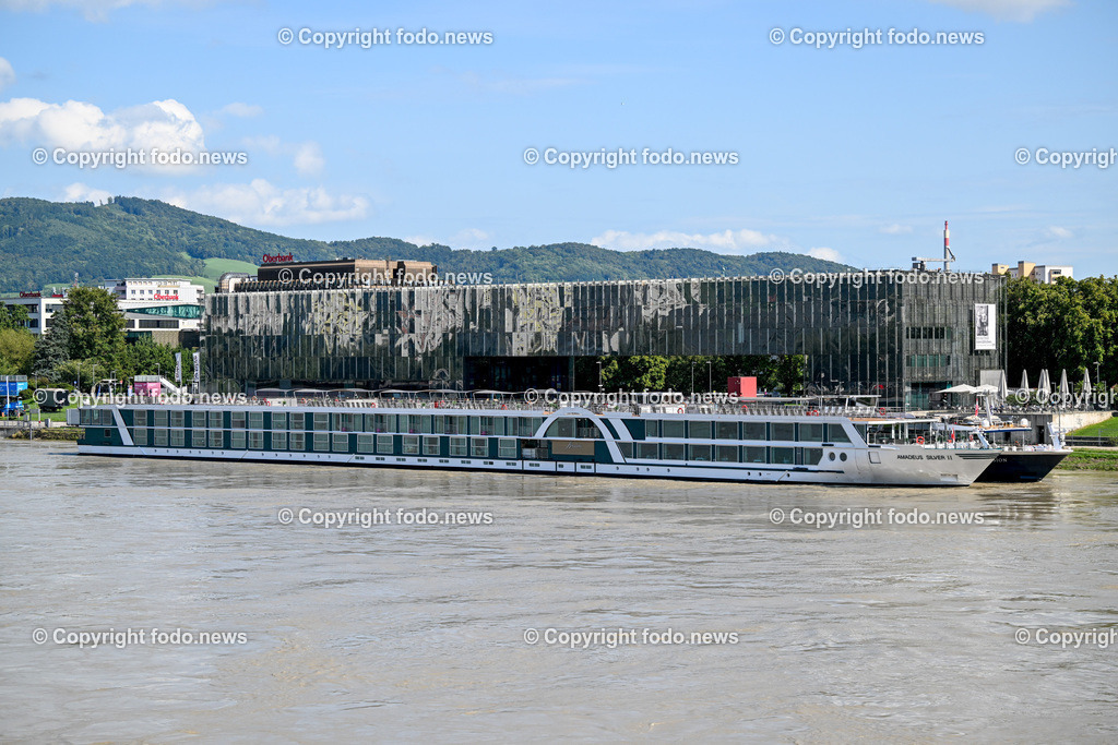 Donaulaende_ Schiffsanlegestelle_ Linz _ 31.08.2023-2 | 31.08.2023, Donaulaende Linz, AUT, Schiffsanlegestelle, Tourismus im Bild Kreuzfahrtschiff, Donaukreuzfahrtschiff, Donau, Schifffahrt, Schiffsanlegestelle, Tourismus