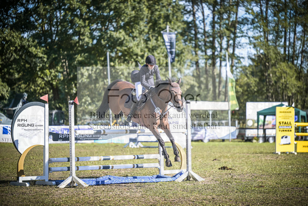 DOS_0558 | Entdecke hochwertige Reitturnierfotos von Foto Oger. Professionell, emotional und authentisch – jetzt Lieblingsmomente im Shop bestellen.Deutschlandweite Turnierfotografie. - Realisiert mit Pictrs.com