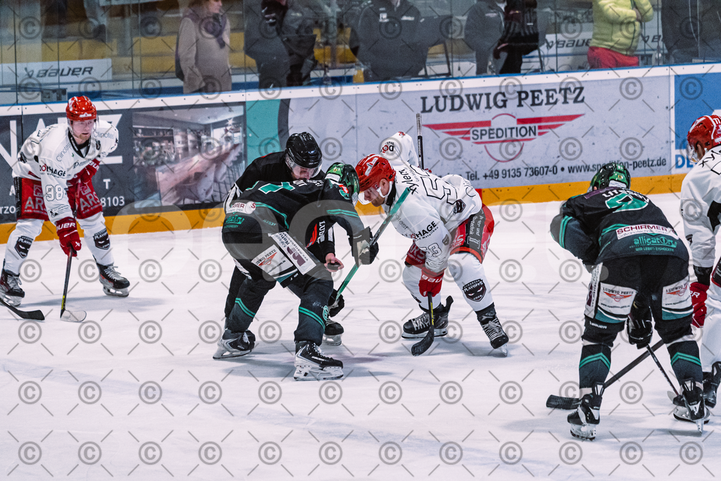 Alligators_vs_Hannover_PO_10_03_2026-14 | Höchstadt Alligators Fotogalerie: Eishockey-Action aus Franken. Professionelle Spielfotos, Portraits & Stadionbilder zum Download. Jetzt entdecken! - Realisiert mit Pictrs.com