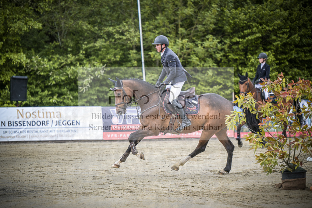 DOS_0974 | Entdecke hochwertige Reitturnierfotos von Foto Oger. Professionell, emotional und authentisch – jetzt Lieblingsmomente im Shop bestellen.Deutschlandweite Turnierfotografie. - Realisiert mit Pictrs.com