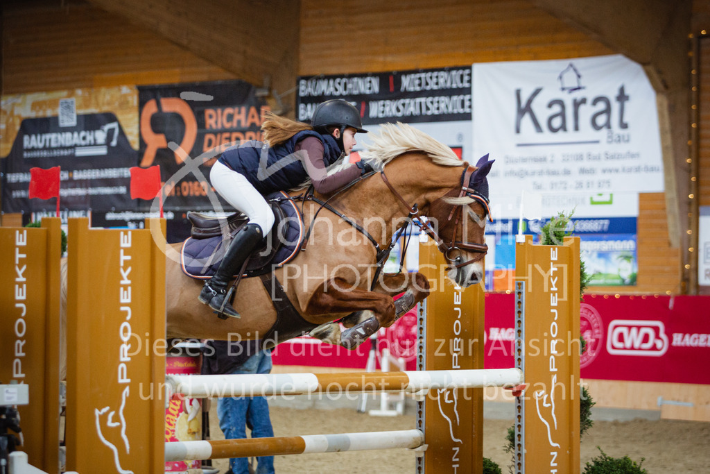 221127_Winterfestival_L-Spr_HPTTY-226 | Deine schönsten Turniermomente als professionelle Fotos! Entdecke hochwertige Pferdesport-Fotografie im Online-Shop. Jetzt Fotos finden & bestellen!