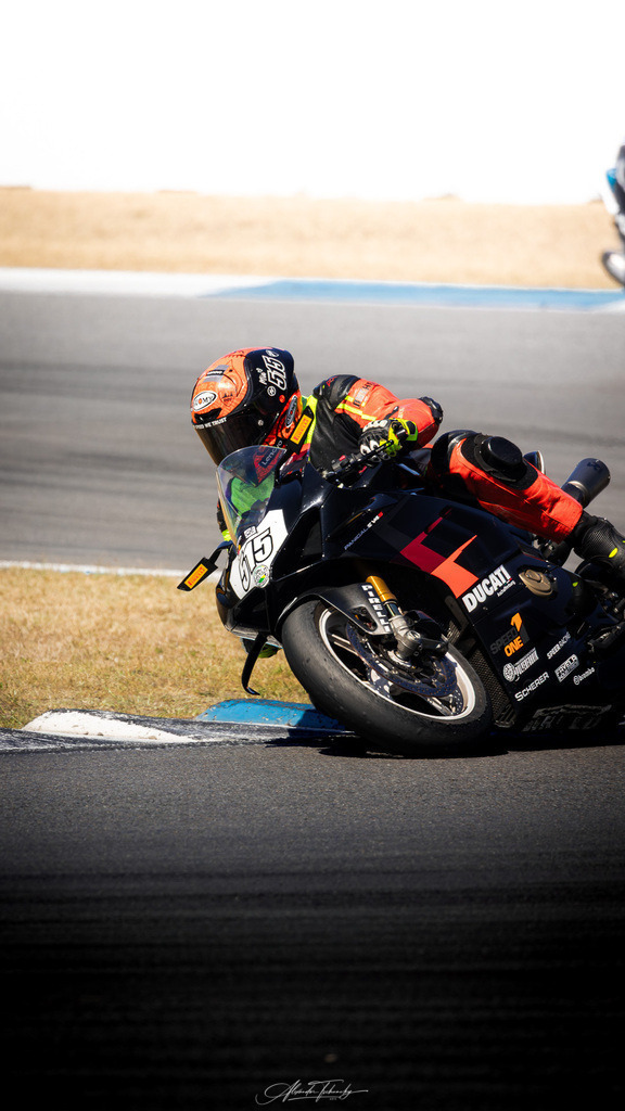Ducati Trackday Hockenheimring 2026 | Entdecken Sie die faszinierende Welt von Alexander Tschuncky Arts: Kreative Fotografie, atemberaubende Automobilkunst und hochwertiger Bilderdruck. Lassen Sie sich inspirieren! - Realisiert mit Pictrs.com