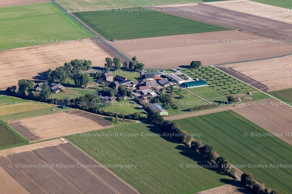 Lufbilder Jülich-5816 | Dorf - Ansicht in Jülich Ortsteil Serrest im Bundesland Nordrhein-Westfalen, Deutschland - Realisiert mit Pictrs.com