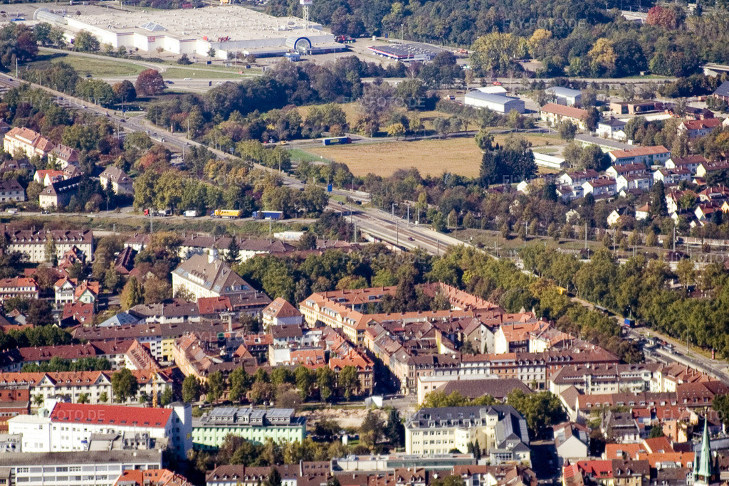Luftbild: Autobahnausfahrt A5 Kalrsuhe/Durlach im Ortsteil Durlach in Karlsruhe im Bundesland Baden-Württemberg in Deutschland. Foto: IMG_8608.jpg vom 14.10.2007 durch Werner Riehm/FLY-FOTO.de