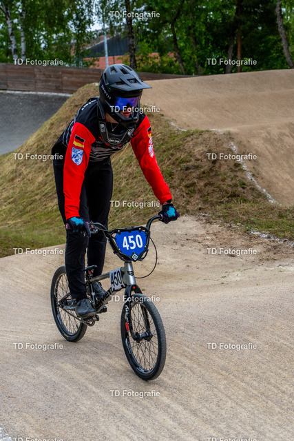 BayBMX2026-04937 | Fotogalerie von Thomas Dettweiler mit Eventbildern und lizenzfreien Fotos. Perfekt als Wandbild, für Büro, Website oder private Nutzung. - Realisiert mit Pictrs.com