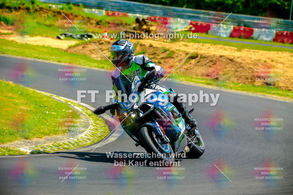 _NBG4412 | Hier findet Ihr Bilder von Touristenfahrten auf der Nürburgring Nordschleife oder von anderen Veranstaltungen die ich besucht habe. Viel Spass beim Durch Schauen 