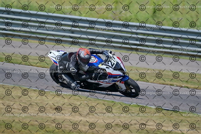 26BT02-0659 | markuskiefer.com - Realisiert mit Pictrs.com