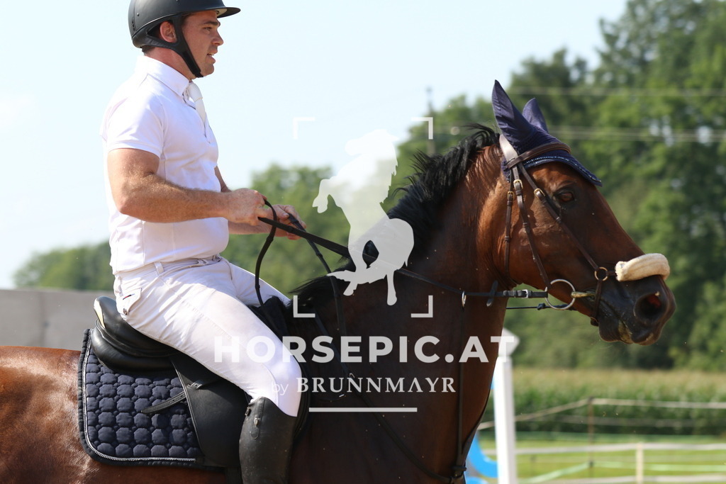 7V2A4777 | Willkommen bei Brunnmayr - Design & Fotografie – Ihrem Spezialisten für Reitturniere und Pferdeveranstaltungen in Oberösterreich, Salzburg und Bayern! Seit über 17 Jahren sind wir leidenschaftlich dabei.