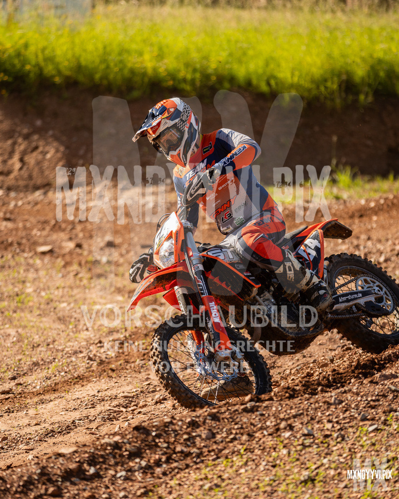866A0734 | mxndyyvipix