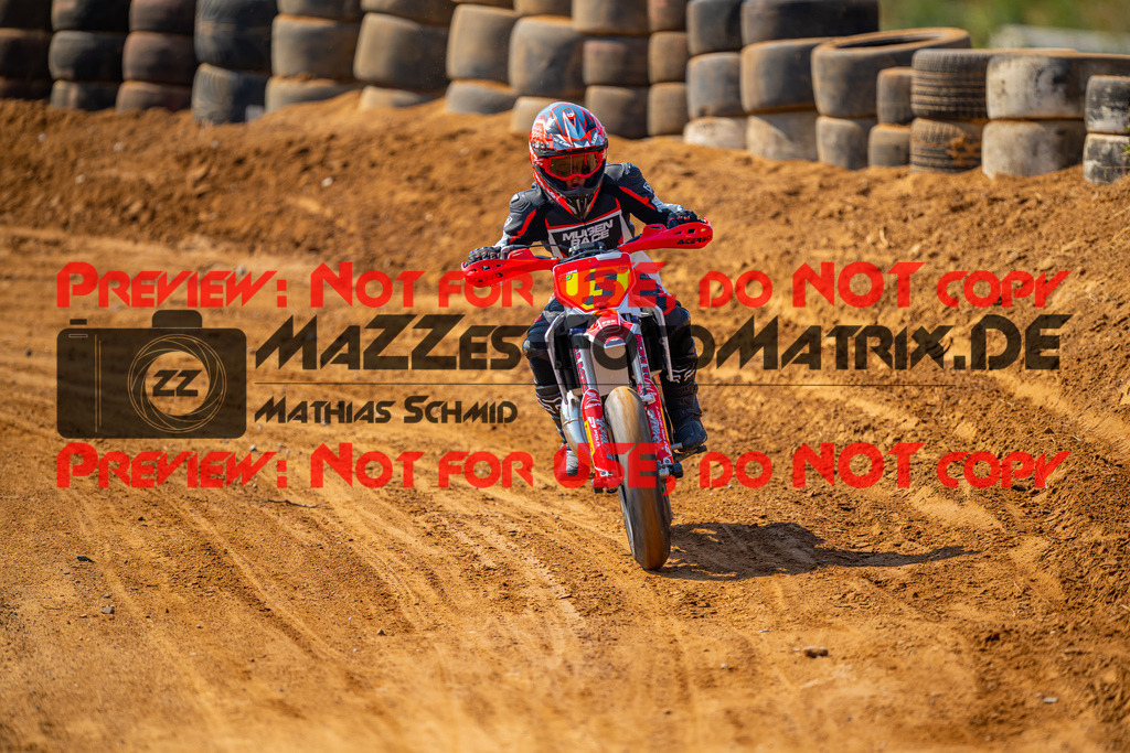 MaZZes-Fotomatrix-20260815-605158 | ROOKIES