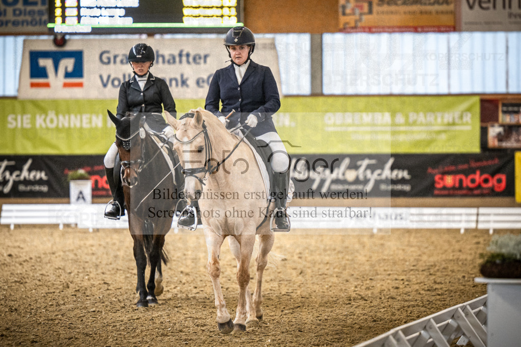 DOS_3780 | Entdecke hochwertige Reitturnierfotos von Foto Oger. Professionell, emotional und authentisch – jetzt Lieblingsmomente im Shop bestellen.Deutschlandweite Turnierfotografie. - Realisiert mit Pictrs.com