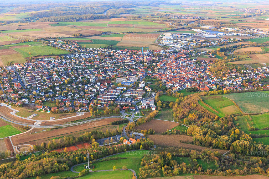 Luftbild: Ortsansicht im Ortsteil Lengfeld in Würzburg im Bundesland Bayern in Deutschland. Foto: IMG_119748.jpg vom 26.10.2019 durch Werner Riehm/FLY-FOTO.de