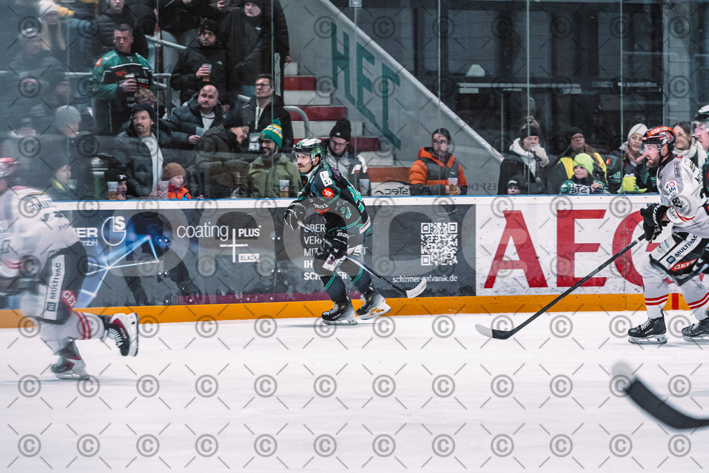 Alligators_vs_Memmingen_05_12_2025-109 | Höchstadt Alligators Fotogalerie: Eishockey-Action aus Franken. Professionelle Spielfotos, Portraits & Stadionbilder zum Download. Jetzt entdecken! - Realisiert mit Pictrs.com
