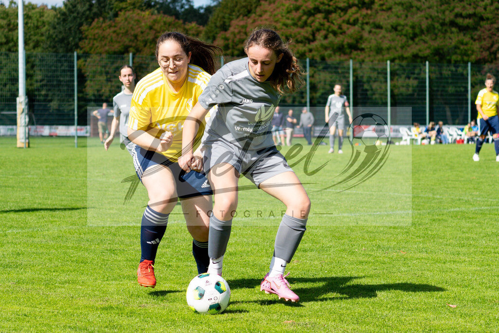 20260906_RULSVK_0829 | Fußball, Frauen:   beim Spiel der Kreisliga zwischen SG Rulle/Haste vs. SV Kettenkamp am 06.09.2026 im Stavermann-Sportpark in Rulle/Wallenhorst, Deutschland.(Foto von Nico Paetzel) - Realisiert mit Pictrs.com