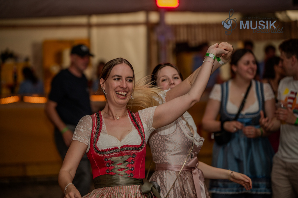 DSC_3312 | "Fussifoto.com – Ihr Ansprechpartner für hochwertige Fotografie! Entdecken Sie kreative Bilder und professionelle Dienstleistungen. Kontaktieren Sie uns für Ihre Projekte!"