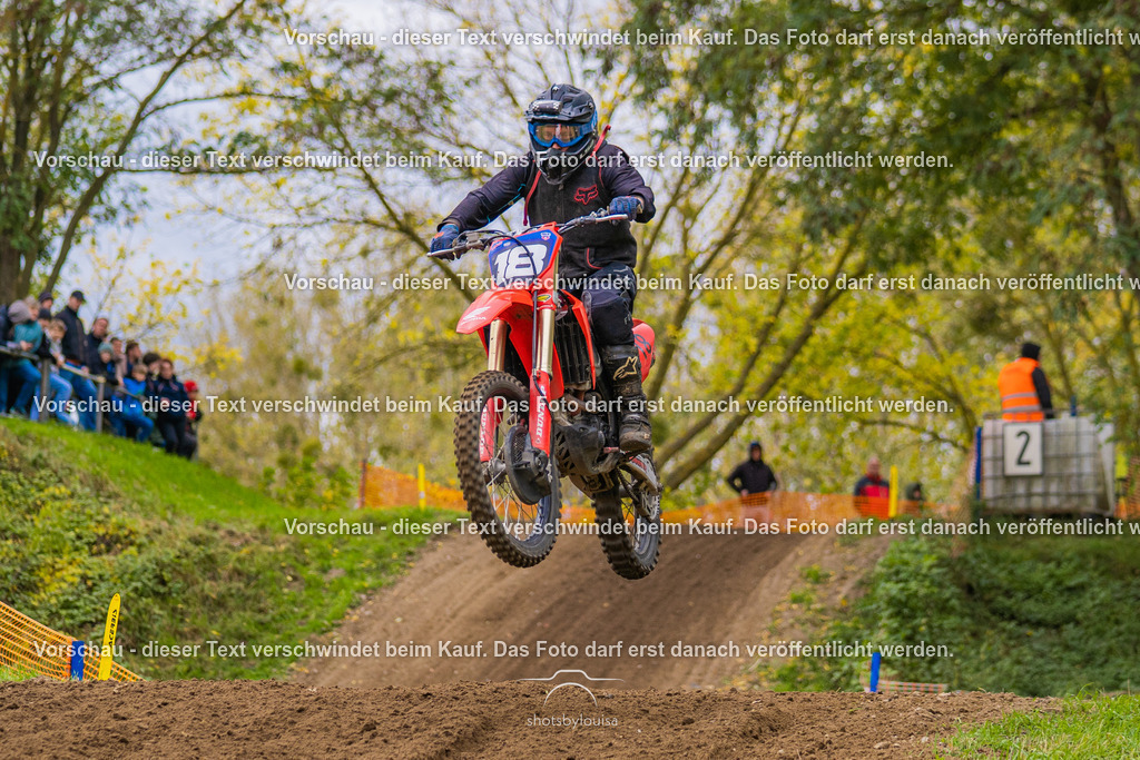 10_25_MCBernauerSchleife-6903 | Sportfotografin aus Berlin-Brandenburg mit Fokus auf Motocross. Ich halte deine sportliche Leistung und echte Emotionen auf und neben der Strecke professionell fest. Entdecke die Fotos von deinem Rennen und bestelle sie direkt hier im Shop.