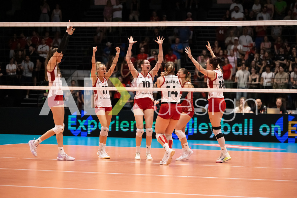 Austria v Switzerland - CEV European League Women | KRIENS, SWITZERLAND - JUNE 14: Team of Austria during the CEV European League match between Austria and Switzerland at Pilatus Arena on June 14, 2026 in Kriens, Switzerland. - Realisiert mit Pictrs.com
