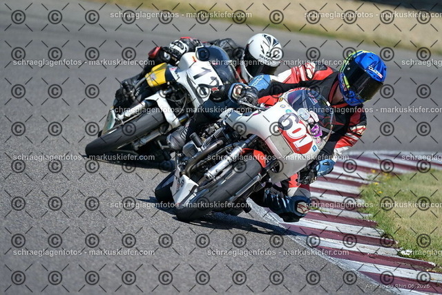 26bc03-1233 | markuskiefer.com - Realisiert mit Pictrs.com