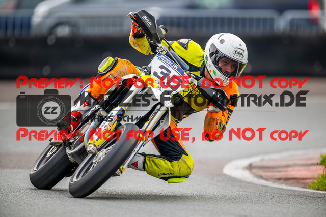 MaZZes_FotoMatrix_240621_6007705_0390 | ROT