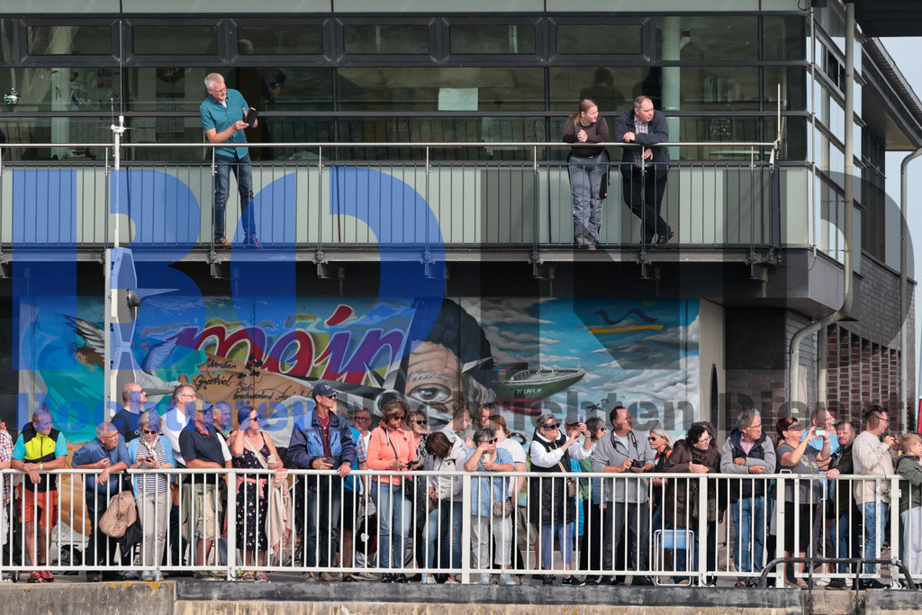 SES_EMDDIS20250920-40 | bond - Realisiert mit Pictrs.com