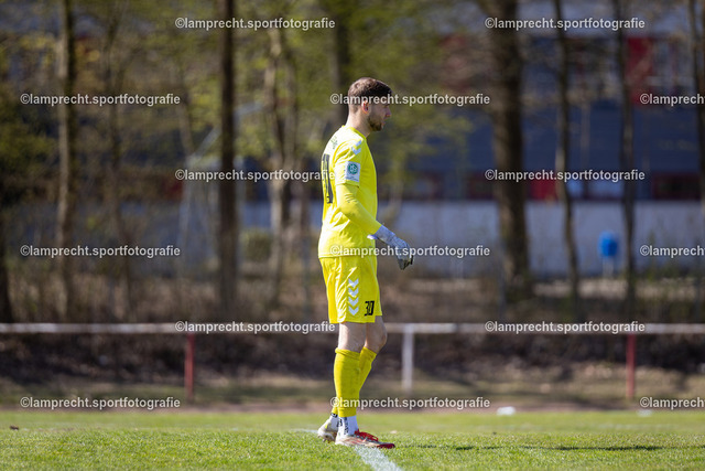 Fußball I Junioren I Saison 2025-2026 I DFB-Nachwuchsliga I 8. Spieltag I JFV Lübeck - 1. FC Magdeburg 130 | Emil Strauß (30, 1. FC Magdeburg) - Realisiert mit Pictrs.com