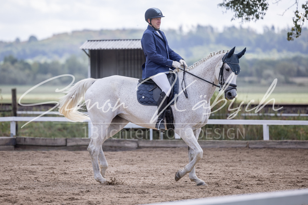20260905-_3LI7830 | Tierfotografie Pferde, Hunde, Katzen, Haustiere.
Turnierfotografie Reitturniere, Reiten, Springreiten, Dressur in Hanau, dem Main-Kinzig-Kreis und dem Rhein-Main- Gebiet um Frankfurt