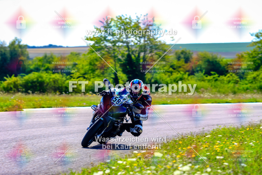 058-5788 | Hier findet Ihr Bilder von Touristenfahrten auf der Nürburgring Nordschleife oder von anderen Veranstaltungen die ich besucht habe. Viel Spass beim Durch Schauen 