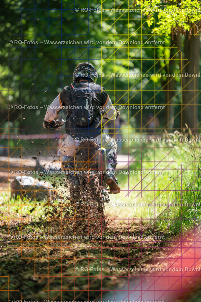 Wolfshausen 2 Lauf -1036 | Sportfotografie von RO-Fotos: Motorsport, Motocross, Enduro, Laufveranstaltungen und Triathlon. Professionelle Fotos von Sportlern und Events. - Realisiert mit Pictrs.com