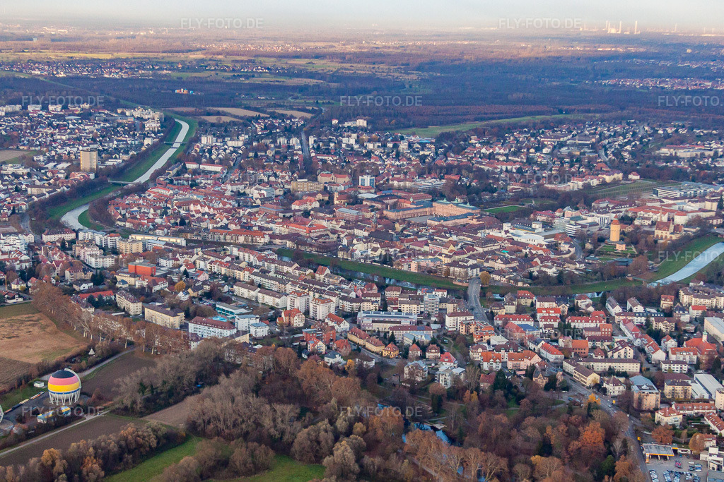 Luftbild: Leopoldring in Rastatt im Bundesland Baden-Württemberg in Deutschland. Foto: IMG_22888.jpg vom 21.11.2009 durch Werner Riehm/FLY-FOTO.de