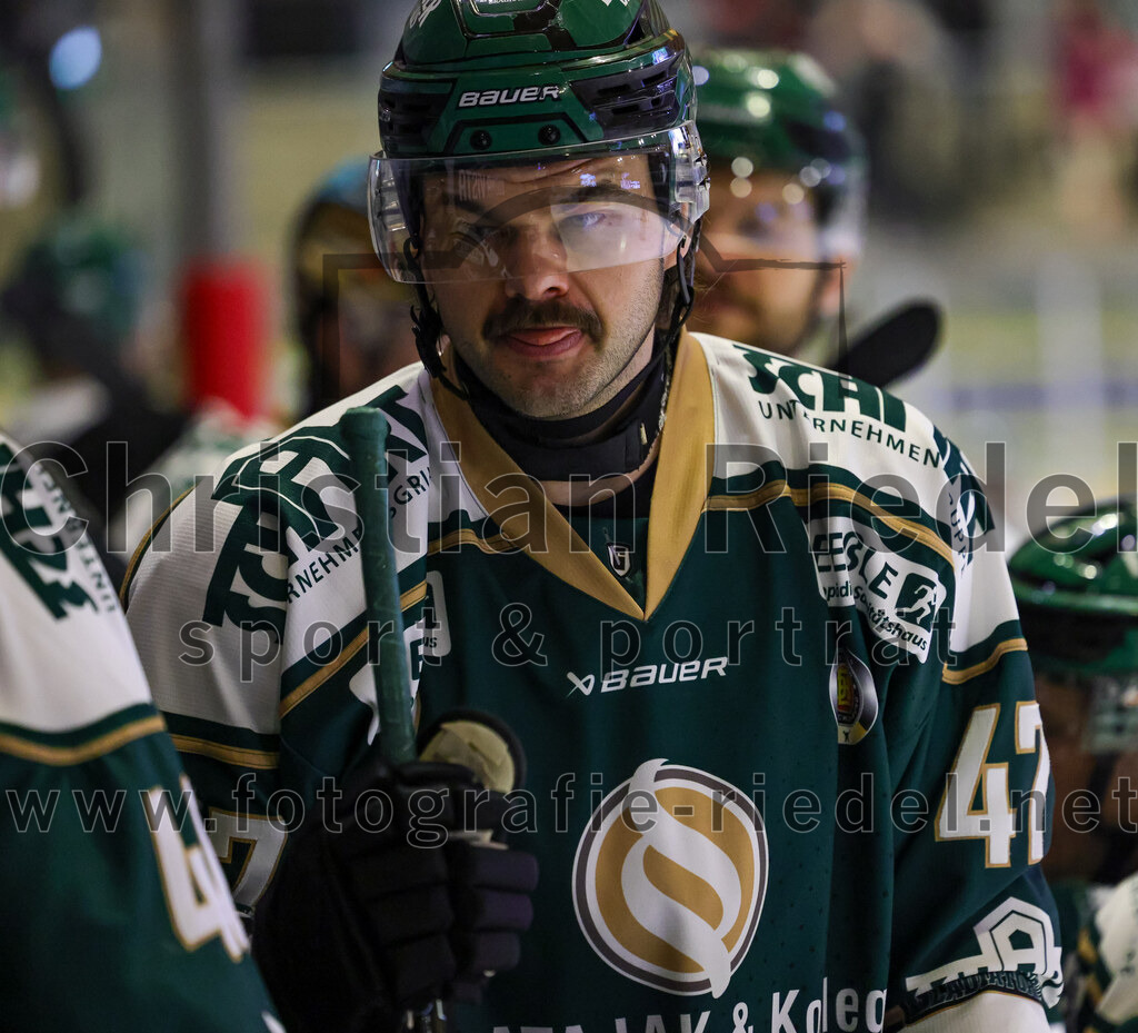 2026-02-15_087_TSV_Erding_gegen_EC_Peiting | Erding, Deutschland, 15.02.2026:Eishockey, Oberliga Süd 2025 / 2026, 47. Spieltag, TSV Erding gegen EC Peiting, Endergebnis: 4:5Marco Pfleger (Erding Gladiators, #47)Foto: Christian Riedel / fotografie-riedel.net
