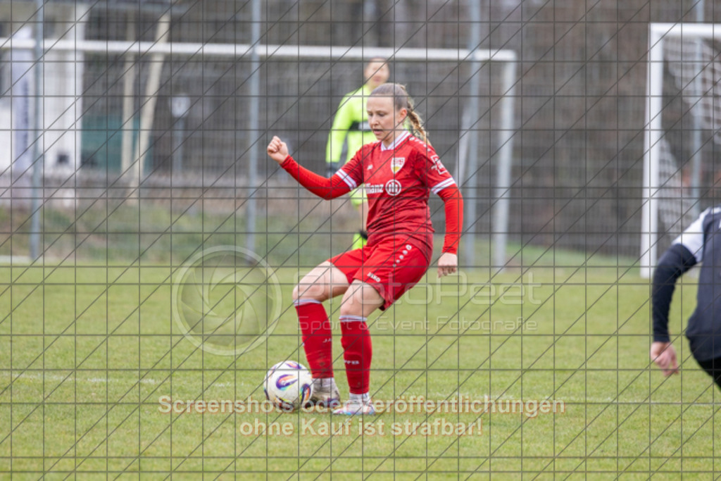 20260315_112953_0184 | #,TV Jebenhausen (schwarz) vs. VfB Stuttgart II (rot), Fussball, Frauen-Verbandsliga Württemberg, 13. Spieltag, Saison 2025/2026, Rasenplatz TV Jebenhausen, Schelmenwasen 3, 73035 Göppingen, 15.03.2026 - 11:00 Uhr,Foto: PhotoPeet / Event- &amp; Sportfotografie / Peter Harich