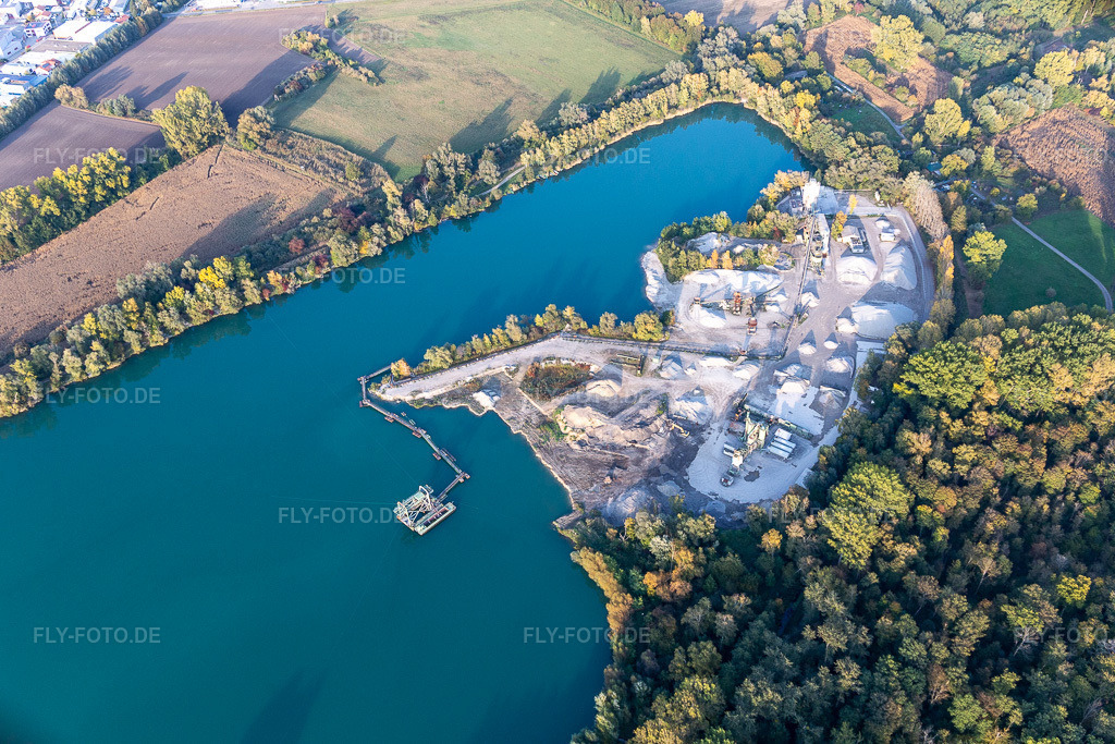 Luftbild: Schempp Recyling im Ortsteil Neureut in Karlsruhe im Bundesland Baden-Württemberg in Deutschland. Foto: IMG_123400.jpg vom 19.10.2020 durch Werner Riehm/FLY-FOTO.de