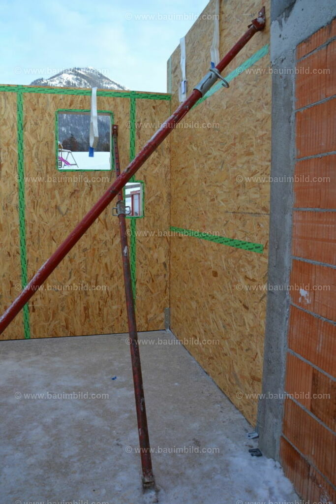 bib-lg09-holzbau-0087 | Nach LV-Leistungsgruppen sortierte Detailfotos über den Bau eines Hauses. Alle Hausbau-Bilder direkt vom Urheber und Autor der Website Haus-Selber-Bauen.com