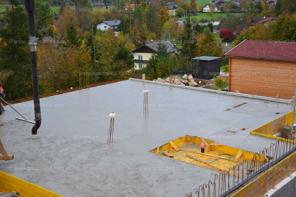 Betondecke betonieren | Betonieren und Abziehen einer Ortbetondecke