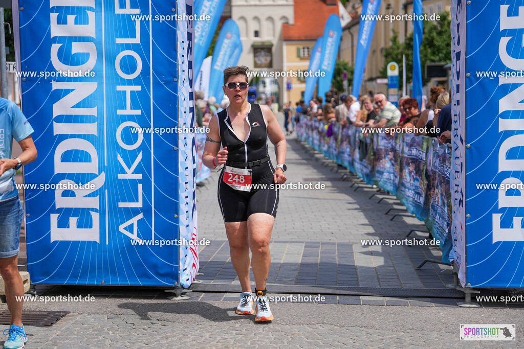 DSC04597 | Stadttriathlon Erding 2025. #yourpictrs #sportshot_your_pictrs @Sportshotphotography #stadttriathlonerding Copyright: www.sportshot.de