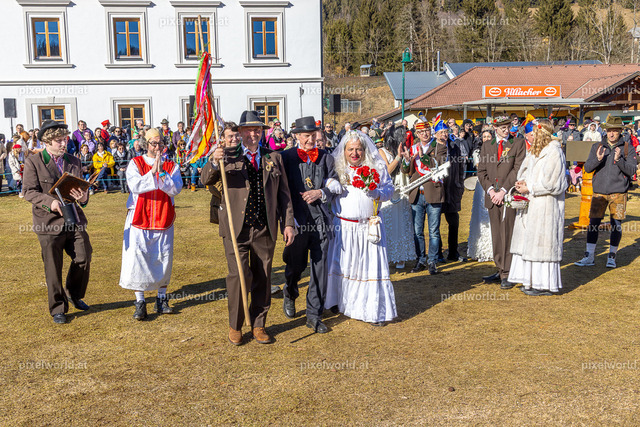 Bärentreiben in Steuerberg | Bildershop von pixelworld.at - Realisiert mit Pictrs.com