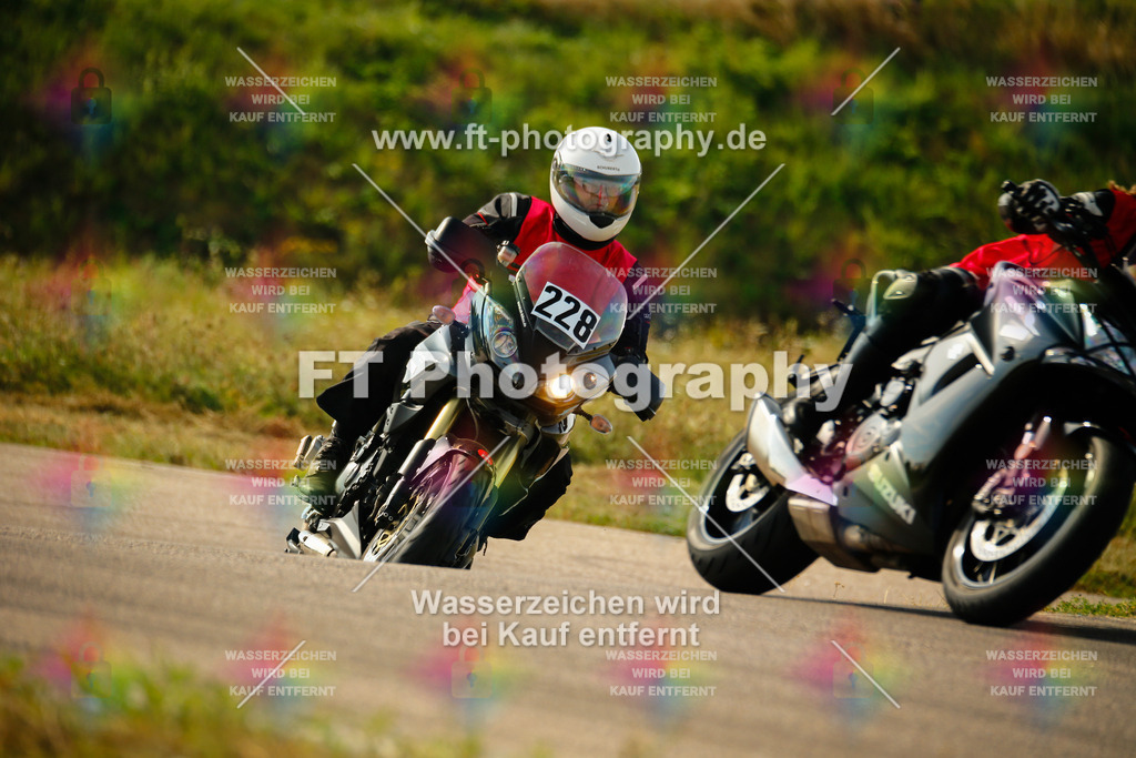 _MOT6431 | Hier findet Ihr Bilder von Touristenfahrten auf der Nürburgring Nordschleife oder von anderen Veranstaltungen die ich besucht habe. Viel Spass beim Durch Schauen 