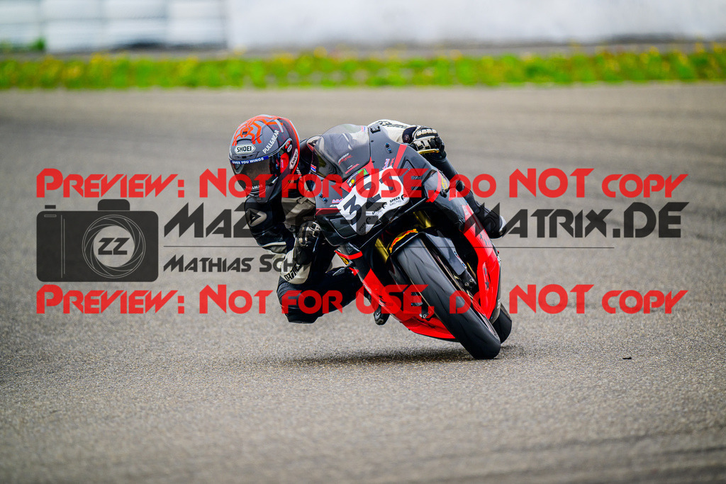 MaZZes_FotoMatrix_240804_6007705_2750 | Fotograf Mathias Schmid
Sportfotograf,
Eventfotograf,
Hochzeitsfotograf,
Portraitfotograf