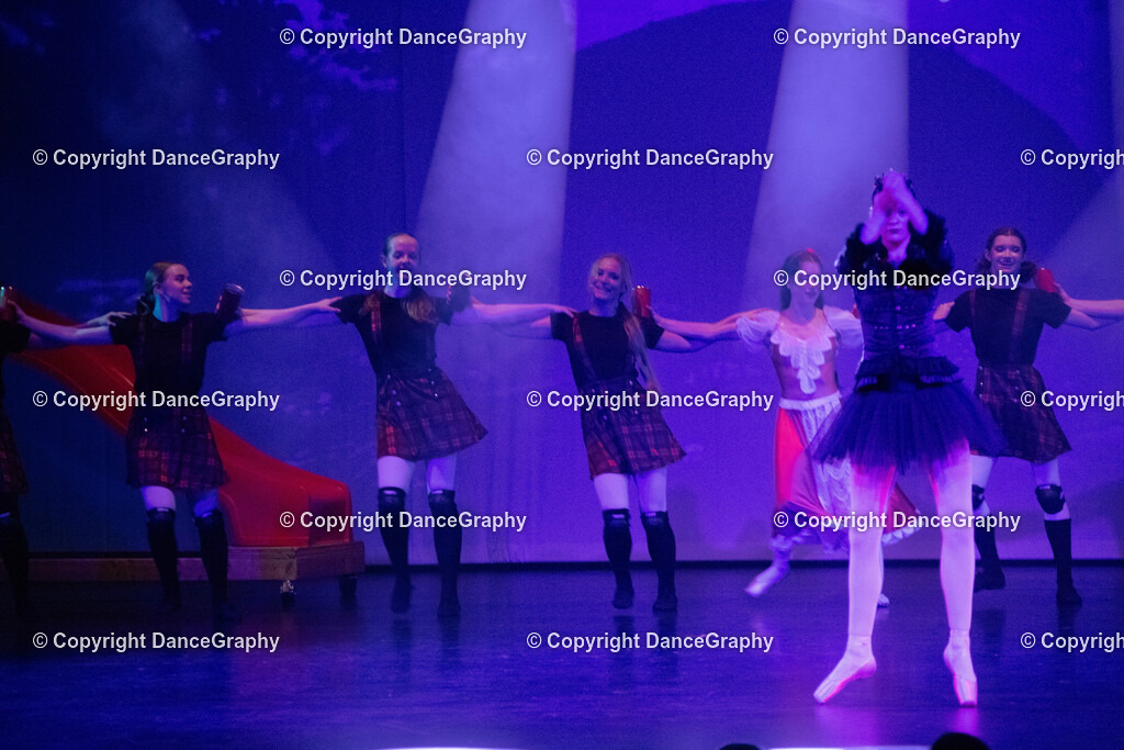 GPHY2067 | DanceGraphy - Realisiert mit Pictrs.com