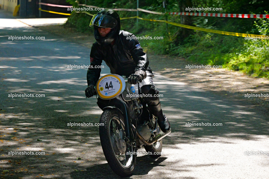 P1036657 | Erleben Sie atemberaubende, hochqualitative Fotos Ihrer Fahrt entlang der malerischen Alpenstraßen. Besuchen Sie alpineshots.com, um professionelle Aufnahmen Ihrer unvergesslichen Reise zu finden und zu kaufen - Realisiert mit Pictrs.com