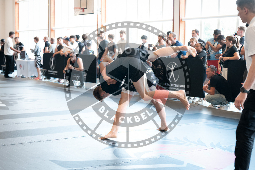 20250628PBB2013 | Athletes compete during the ILLCS X, International Luta Livre Championship Summer Edition on June 28, 2025 in Hannover, Germany. © Chiara Dazi / photoblackbelt