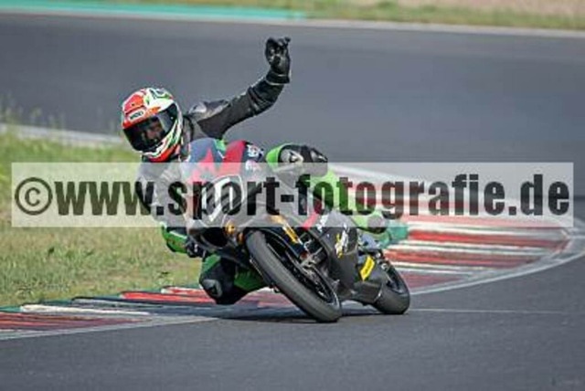 spof7988 | Professionelle Fotos von Sportveranstaltungen, aber auch Hochzeiten und anderen Events. - Realisiert mit Pictrs.com