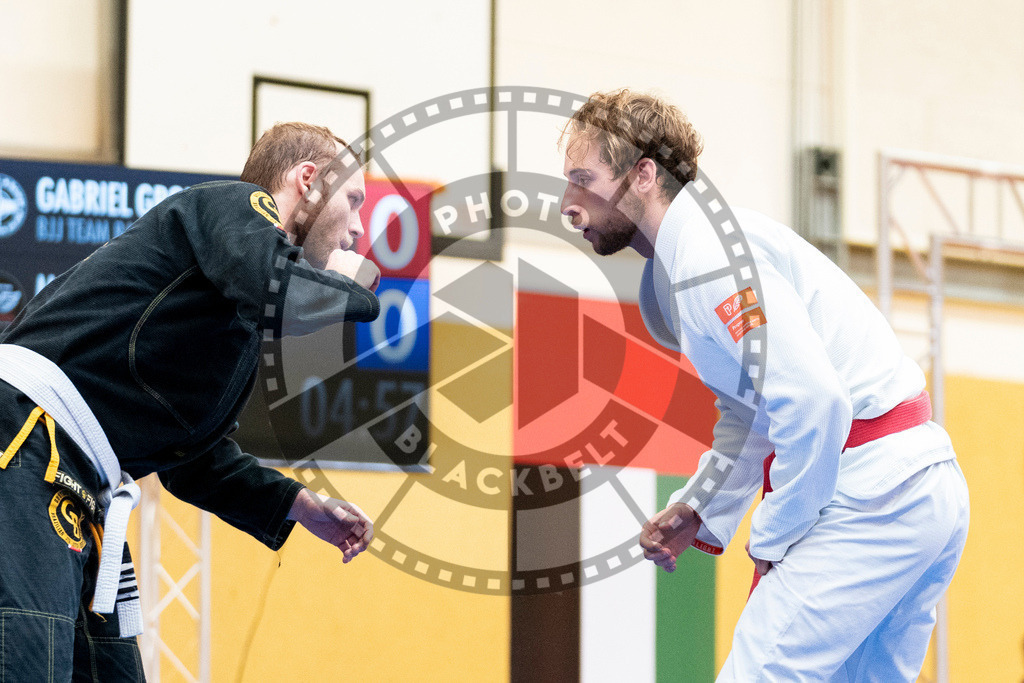 20231118PBB11355 | Fighters compete during the AJP Tour 600 Frankfurt Championship in Frankfurt/Main, Germany, on November 18, 2023.