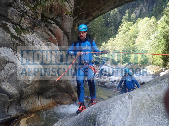 P9210011 | Bestelle die Bilder deines Berg- oder Wasser-Abenteuers mit Mountain Sports bequem von zu Hause aus direkt über unseren Online Fotoshop von pictrs.com. - Realisiert mit Pictrs.com