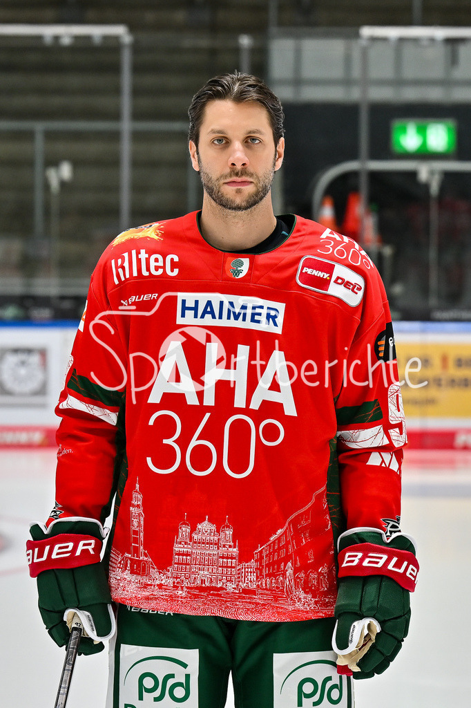 Augsburger Panther 2025/26 | im Bild Joseph CARMAROSSA (Augsburger Panther 92) / Einzelfoto / Freisteller / Media Day Augsburger Panther: Curt-Frenzel Stadion am 06.08.2025