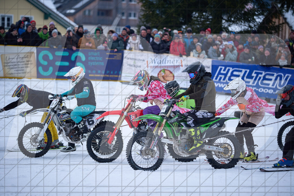 11. Holzknecht Skijöring | Skijöring am 24.01.2026: 11. Holzknecht Skijöring in Gosau am Dachstein, Oberösterreich, ÖsterreichFoto: © 2026 Martin Bihounek | mb-creative.eu